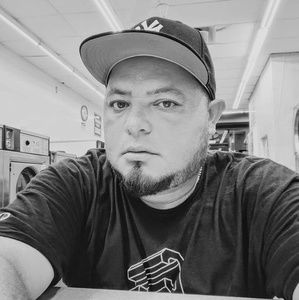 Meet your Posher, César